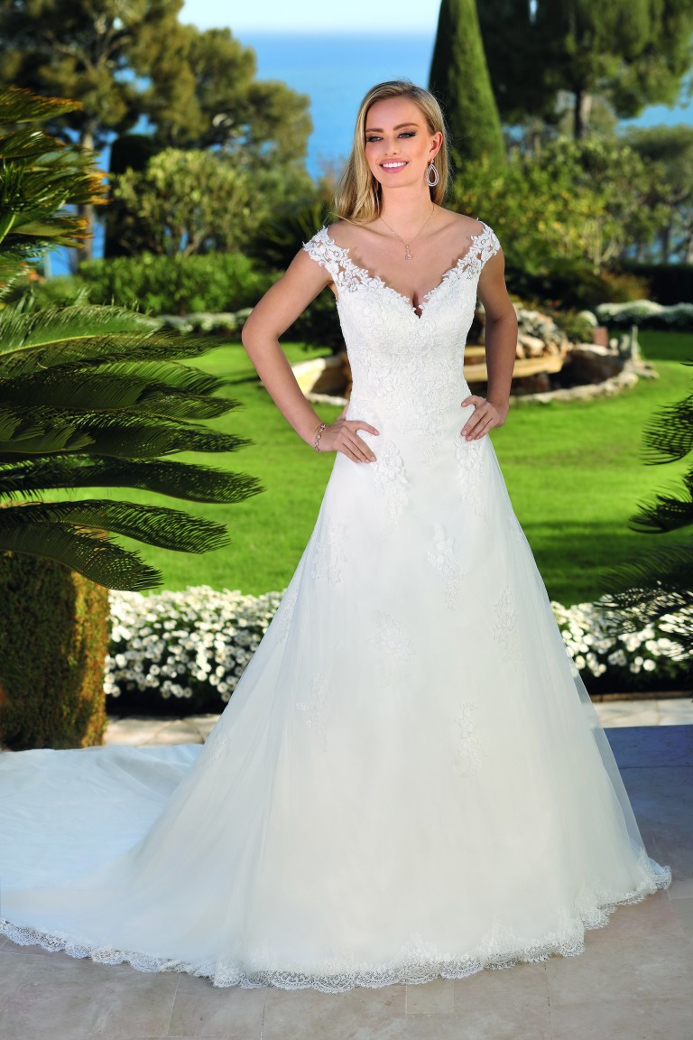 Brautkleider - photo 25